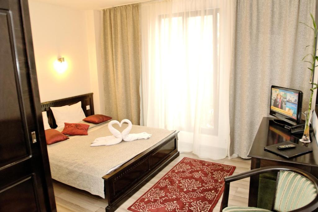 Hotel Belleville Яш Екстериор снимка